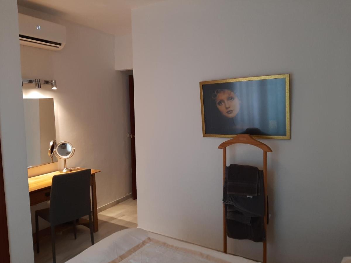 Apartment In Perfect Position Historic Centre Malaga Exterior photo